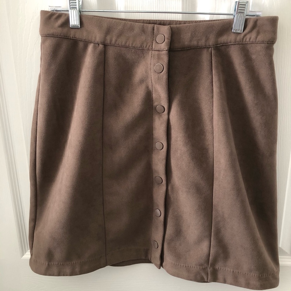 Size 12 TAHARI Brown Suede-Look Snap Front A Line Mini Skirt Western Boho Retro